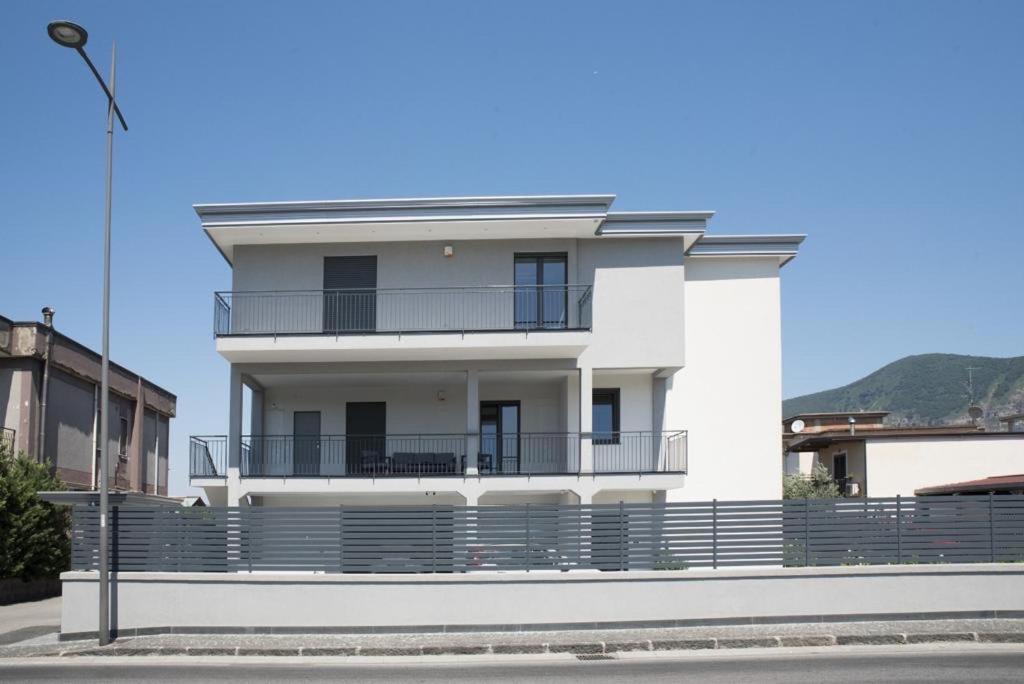 סרנו Studio Apartment Angelo - Free Private Parking מראה חיצוני תמונה